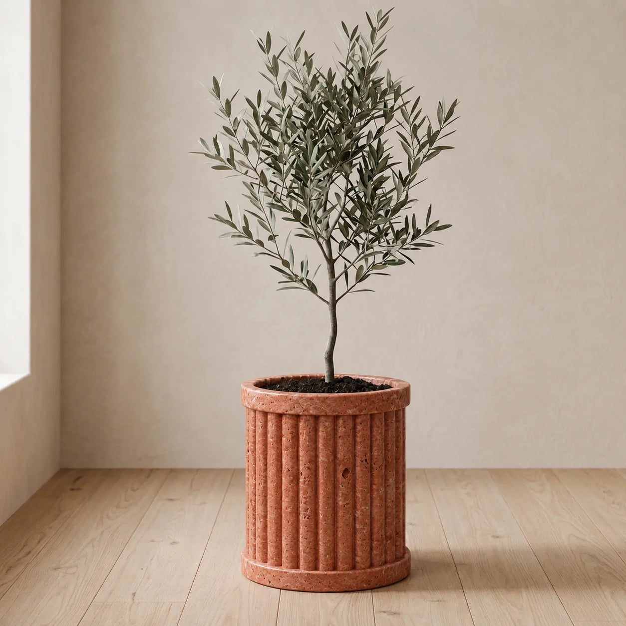 Crown Crest Planter