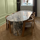 living-room-dubai-modern-interior-table