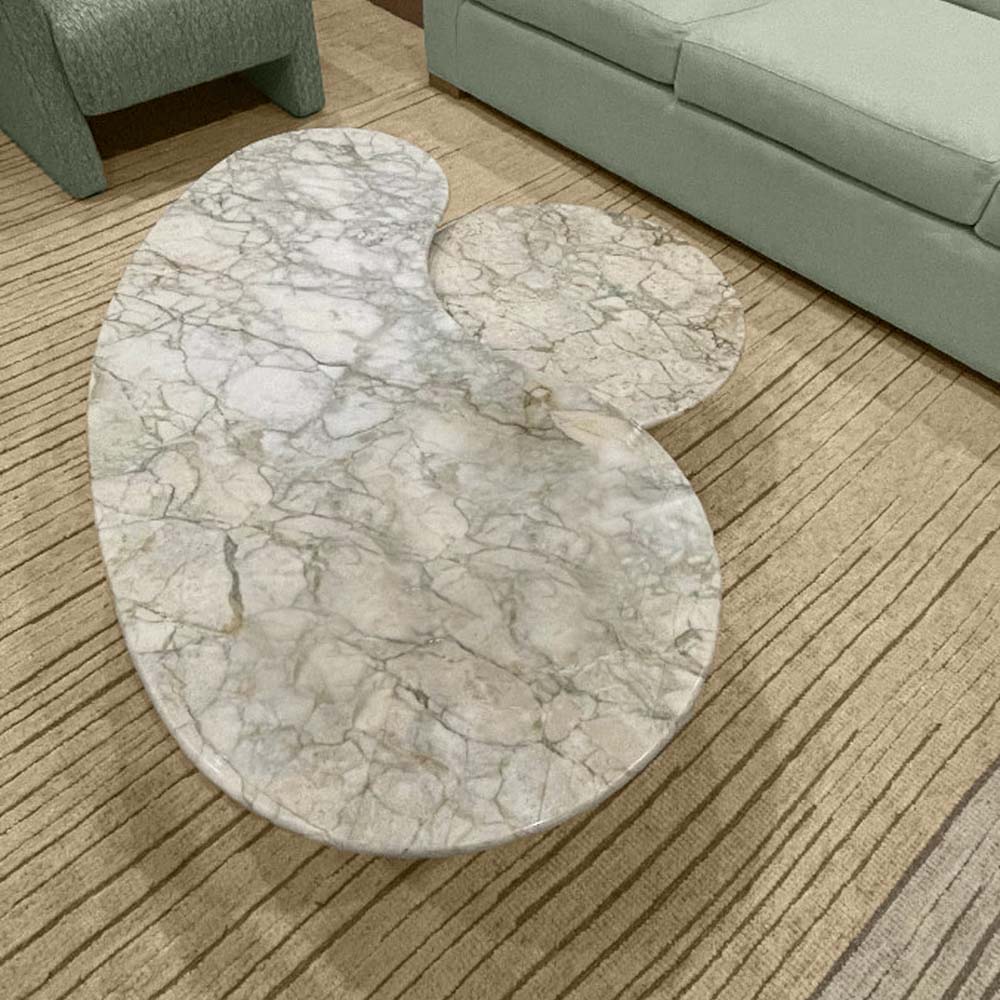 smooth-surface-modern-living-room-uae