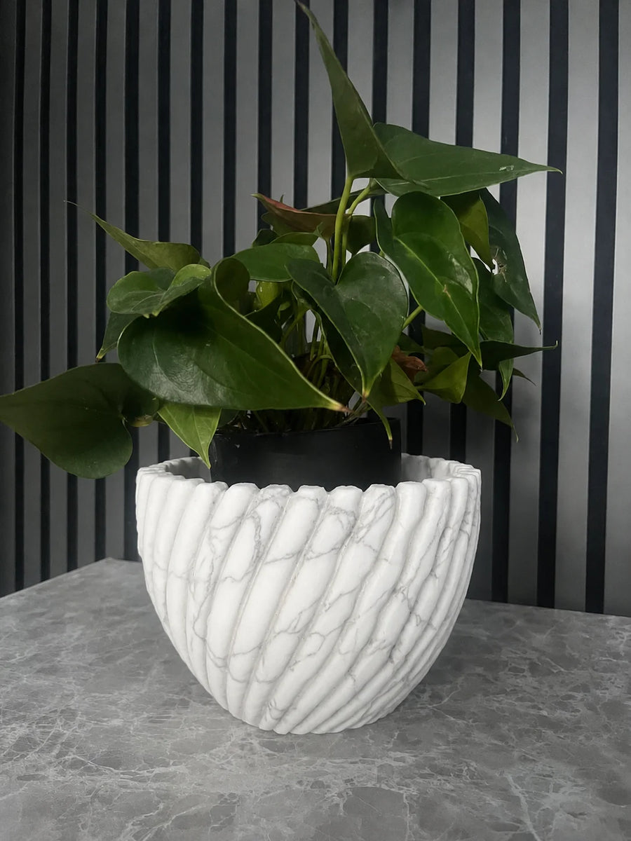 Halo Twist Planter