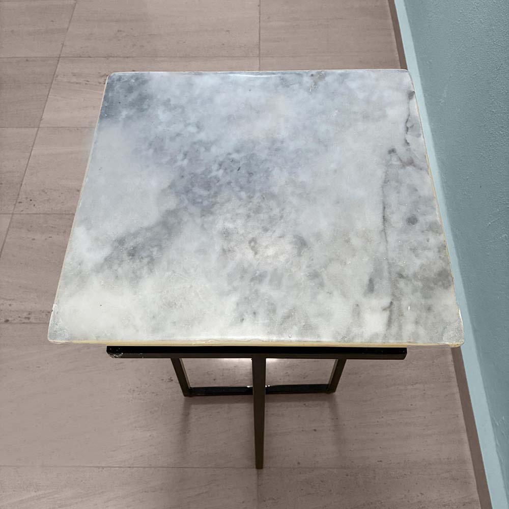 grey-veining-modern-dubai-space-table