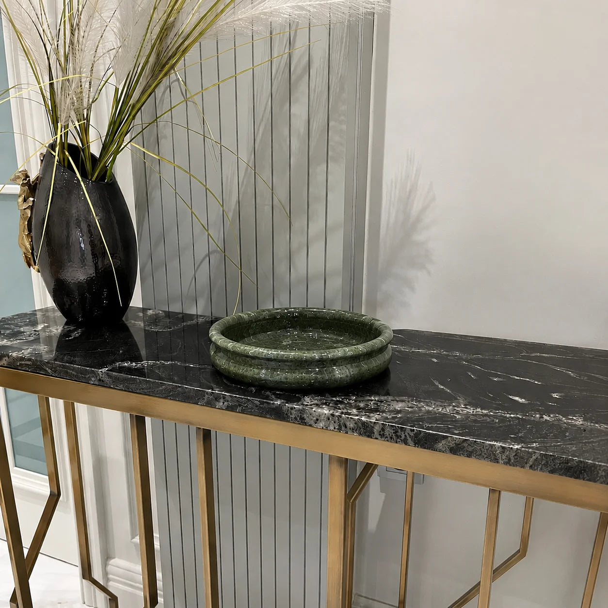 Lumi Stone centerpiece
