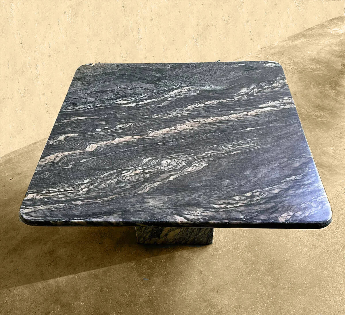 Mid Century Octagonal Wavy Cipollino Marble