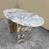 intricate-veining-white surface