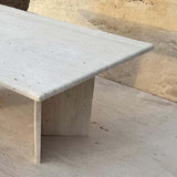 modern-design-table-uae-living-rooms
