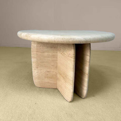 smooth-surface-table-design