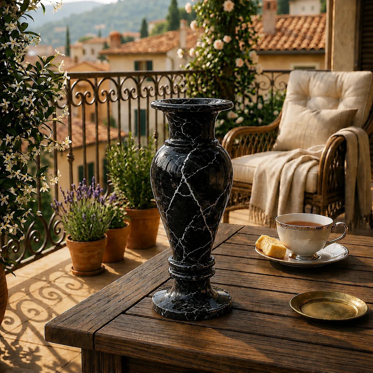 Verona Onyx Decorative Vase