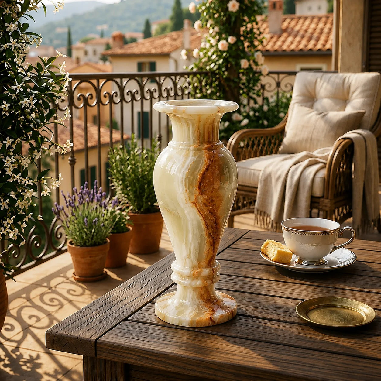 Verona Onyx Decorative Vase